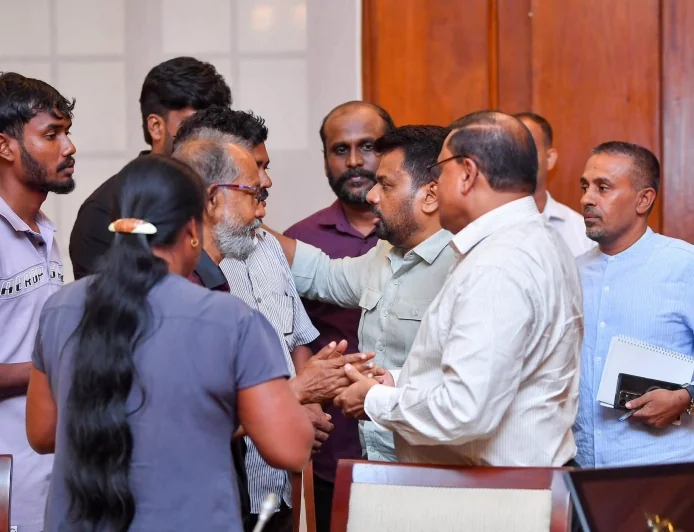 சவூதியில் மரண தண்டனை விதிக்கப்பட்டுள்ள அனோஜனின் பெற்றோரைச் சந்தித்தார் ஜனாதிபதி அநுர குமார திஸாநாயக்க
