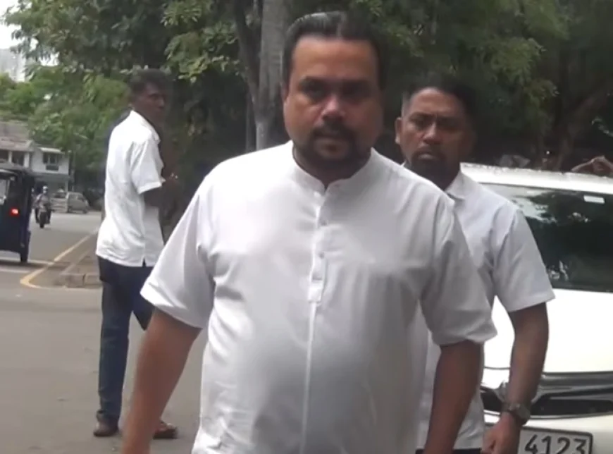 பிடியாணை உத்தரவு பிறப்பிக்கப்பட்ட நிலையில் நீதிமன்றில் ஆஜரான முன்னாள் அமைச்சர் விமல் வீரவன்ச