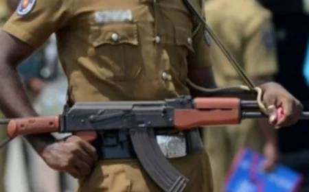 களுத்துறையில் முச்சக்கரவண்டி மீது பொலிஸார் துப்பாக்கிச் சூடு – ‘ராஜவத்த சஞ்சு’ காயம்!