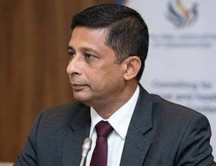 சுரேஷ் சலேவுக்கு சிகிச்சையளிக்கும் 10 வைத்தியர்களுக்கு கோட்டை நீதவான் நீதிமன்றம் அழைப்பு