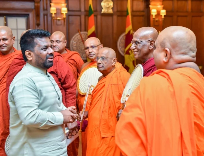 சிறையிலுள்ள பிக்குகளைக் கையாளும் சட்டங்களைத் திருத்த விசேட குழு: ஜனாதிபதி நடவடிக்கை