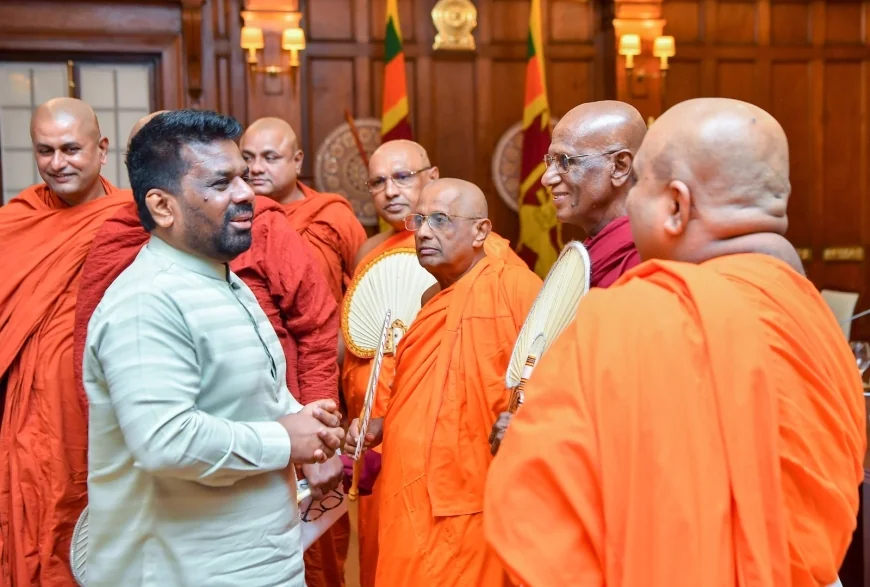 சிறையிலுள்ள பிக்குகளைக் கையாளும் சட்டங்களைத் திருத்த விசேட குழு: ஜனாதிபதி நடவடிக்கை